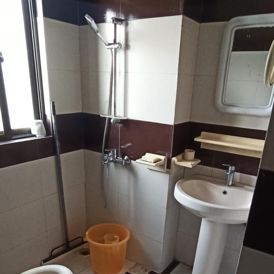 רוואלפינדי Evergreen Inn מראה חיצוני תמונה