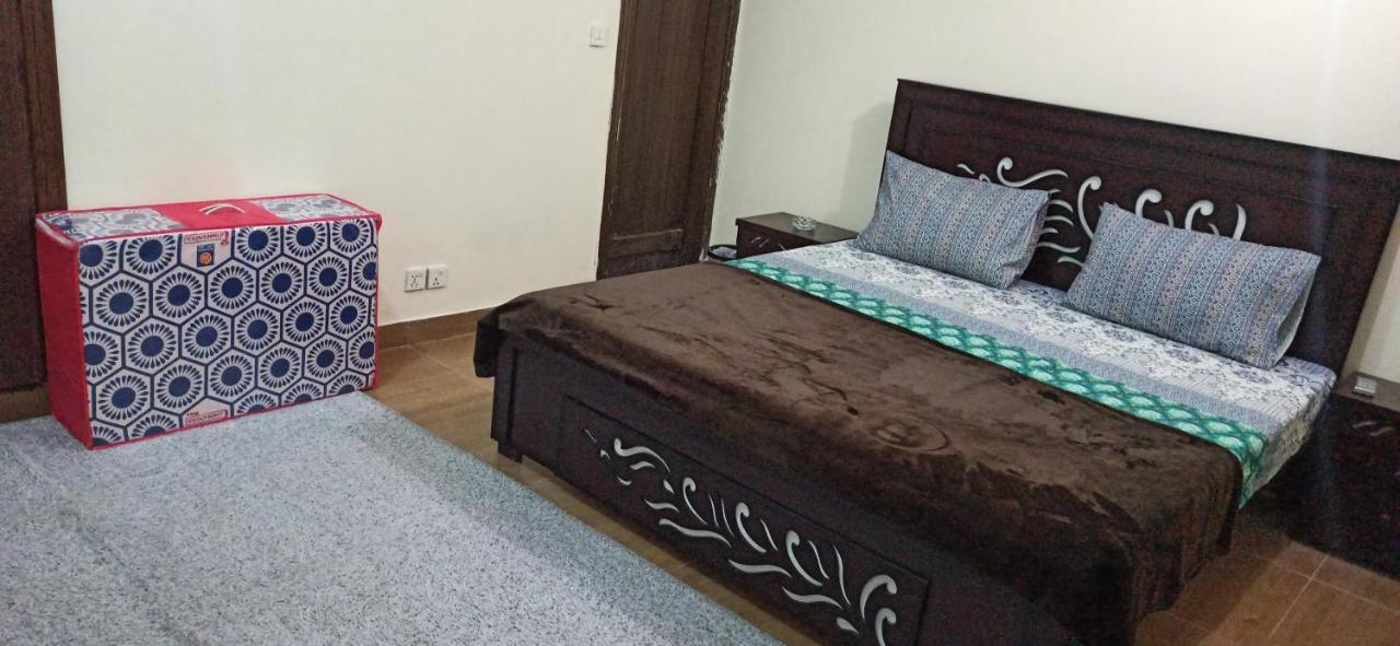 רוואלפינדי Evergreen Inn מראה חיצוני תמונה